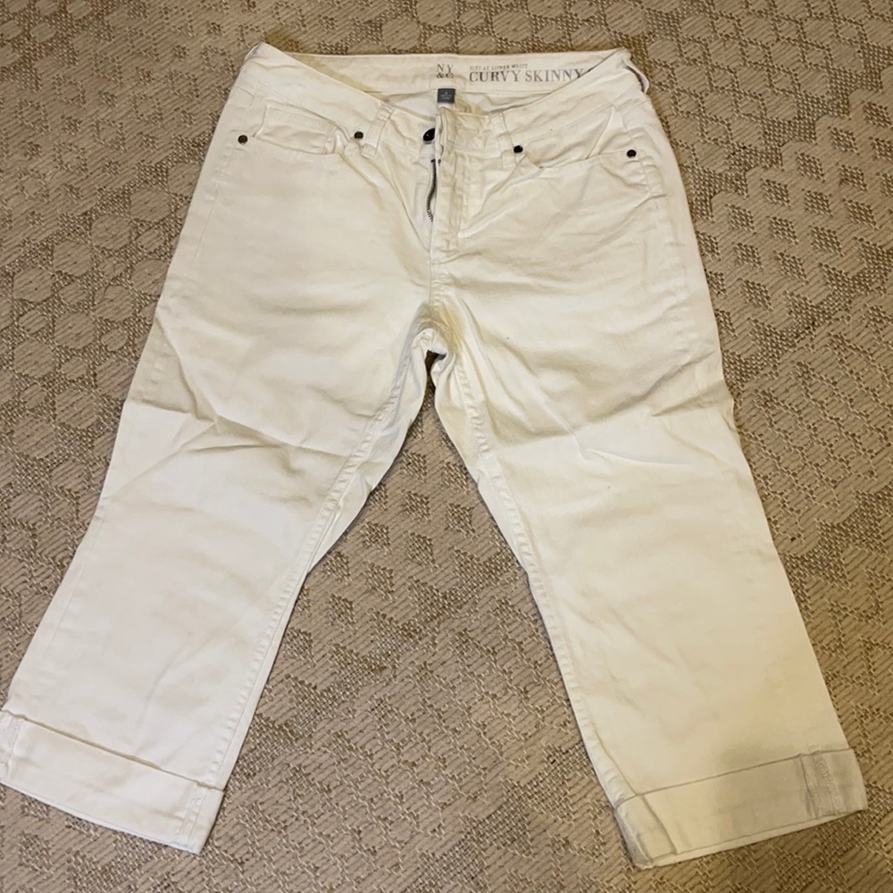 NY&Co white Capri pants